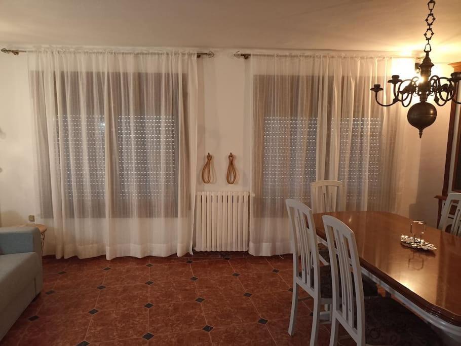 ミラベット Casa Acogedora Con Barbacoaヴィラ エクステリア 写真
